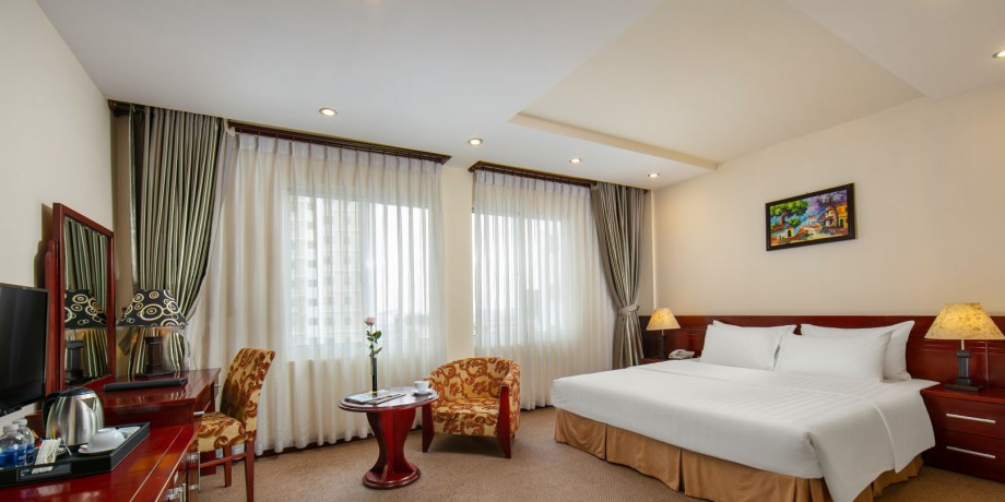 702 Superior Double (1).jpg